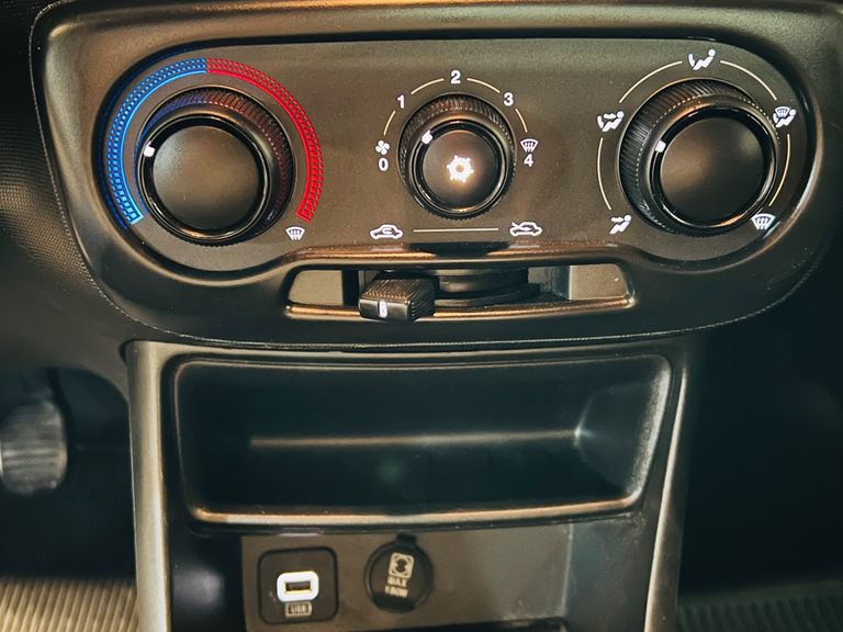 Fiat Strada Freedom 1.3 Flex 8V  CS Plus