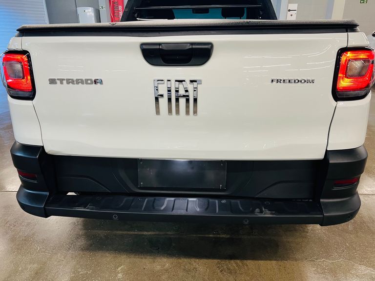 Fiat Strada Freedom 1.3 Flex 8V  CS Plus