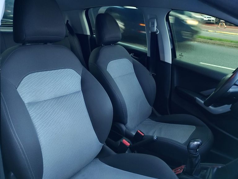 Peugeot 208 Active/Active Pack 1.5 Flex 8V 5p
