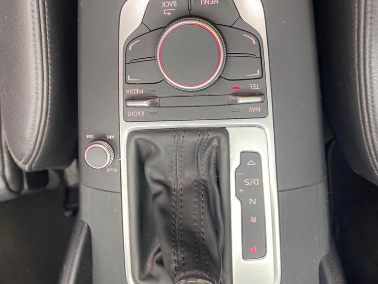 Audi A3 Sed.1.8/1.8 Ambit.16V TB FSI S-tronic