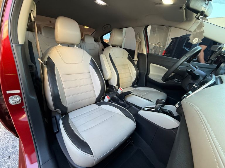 Nissan VERSA Exclusive 1.6 16V Flex Aut.