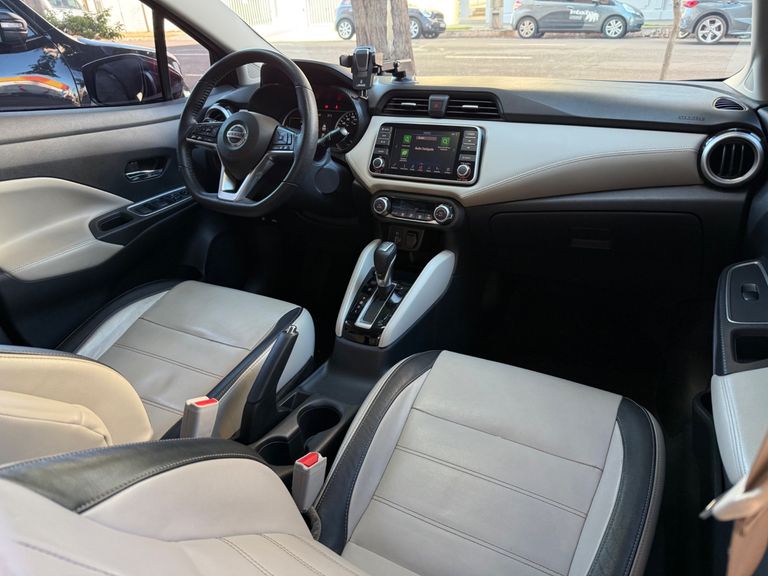Nissan VERSA Exclusive 1.6 16V Flex Aut.