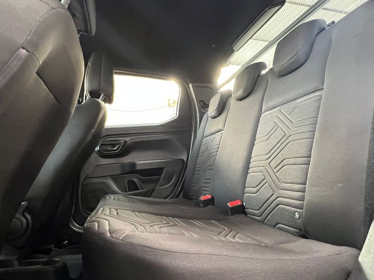 Fiat Strada Freedom 1.3 Flex 8V CD