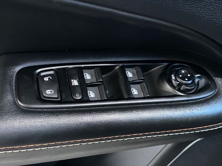 Jeep COMPASS LONGITUDE 2.0 4x2 Flex 16V Aut.