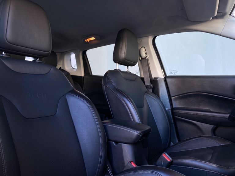 Jeep COMPASS LONGITUDE 2.0 4x2 Flex 16V Aut.