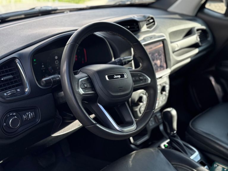 Jeep Renegade Long. T270 1.3 TB 4x2 Flex Aut.