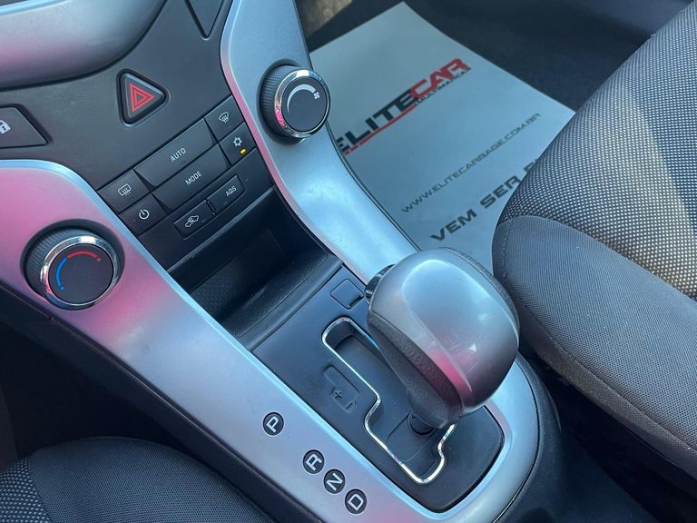 Chevrolet CRUZE LT 1.8 16V FlexPower 4p Aut.