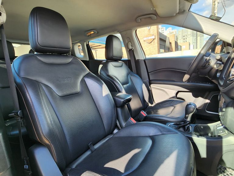 Jeep COMPASS LONGITUDE 2.0 4x2 Flex 16V Aut.