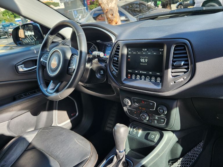 Jeep COMPASS LONGITUDE 2.0 4x2 Flex 16V Aut.