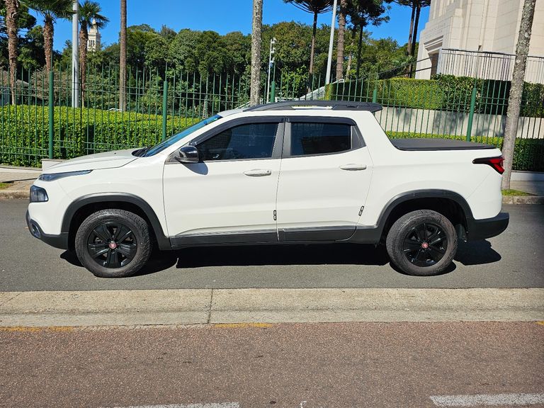 Fiat Toro Freedom 1.8 16V Flex Aut.
