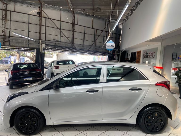 Hyundai HB20 Unique 1.0 Flex 12V Mec.