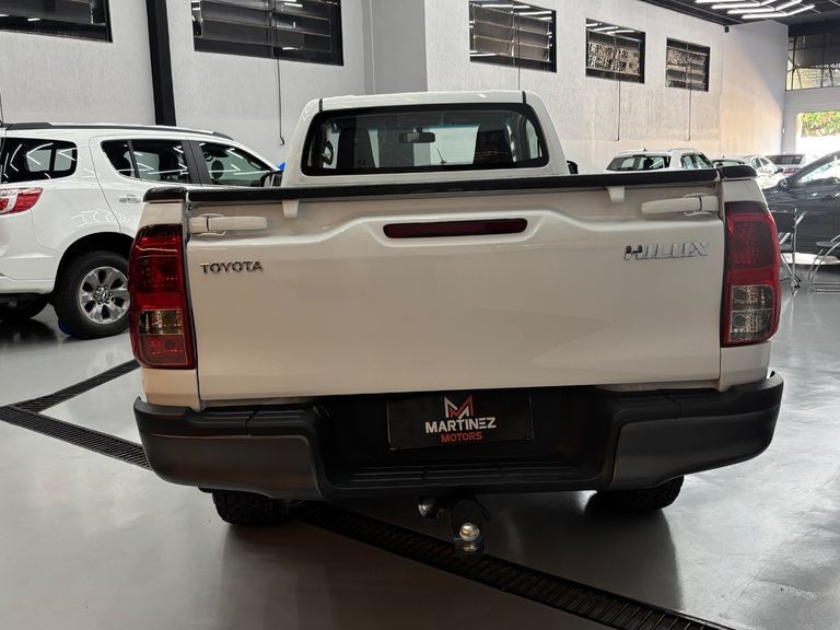 Toyota Hilux CS 4x4 2.8 TDI Diesel Mec.