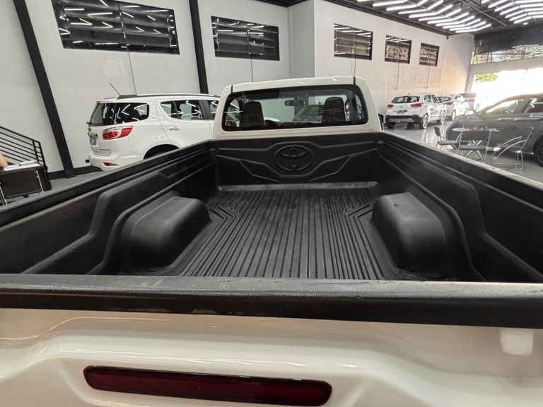 Toyota Hilux CS 4x4 2.8 TDI Diesel Mec.
