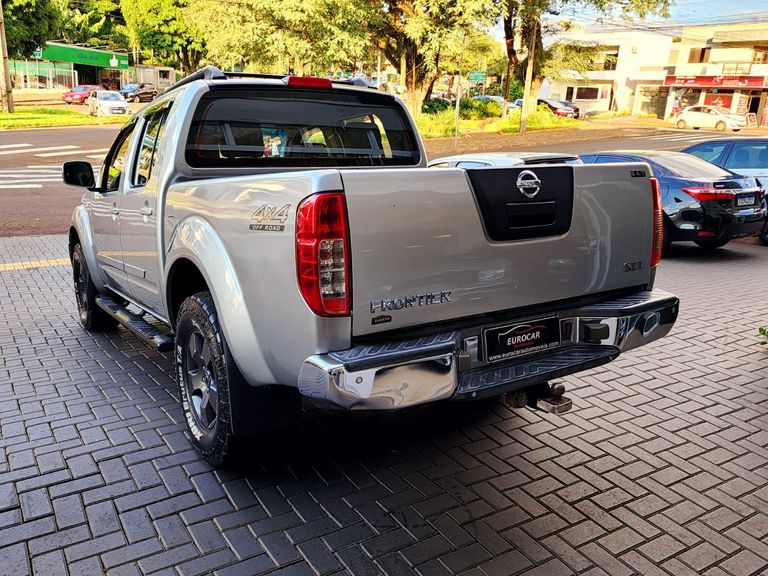 Nissan Frontier SEL CD 4x4 2.5 TB Diesel Aut.