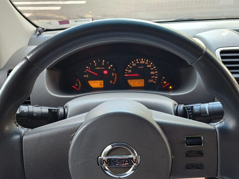 Nissan Frontier SEL CD 4x4 2.5 TB Diesel Aut.