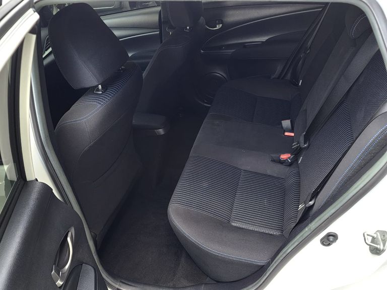 Toyota YARIS XLS Connect 1.5 Flex 16V 5p Aut.