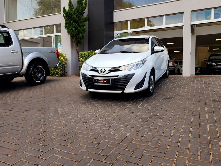 Toyota YARIS XLS Connect 1.5 Flex 16V 5p Aut.