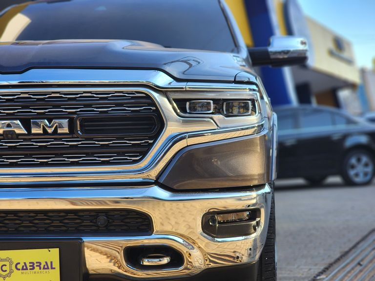 RAM 1500 LIMITED 5.7 CD 4x4 Aut.