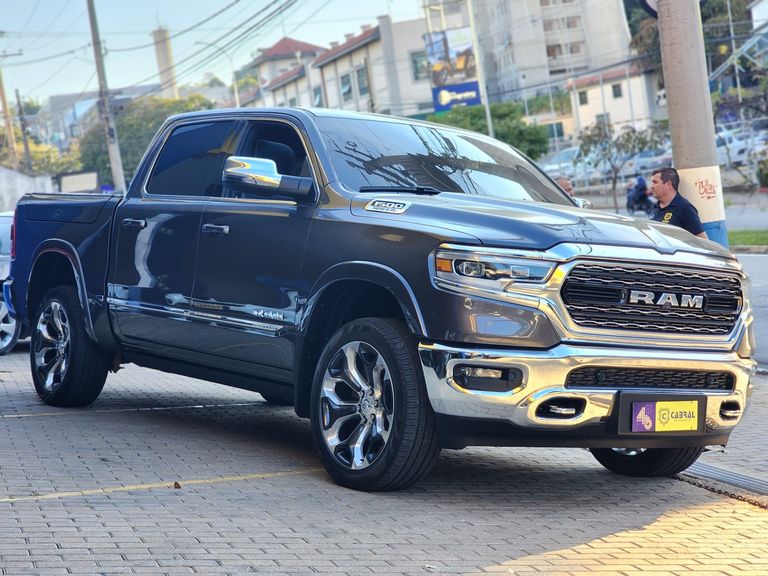 RAM 1500 LIMITED 5.7 CD 4x4 Aut.