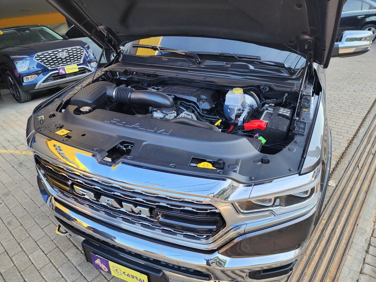 RAM 1500 LIMITED 5.7 CD 4x4 Aut.