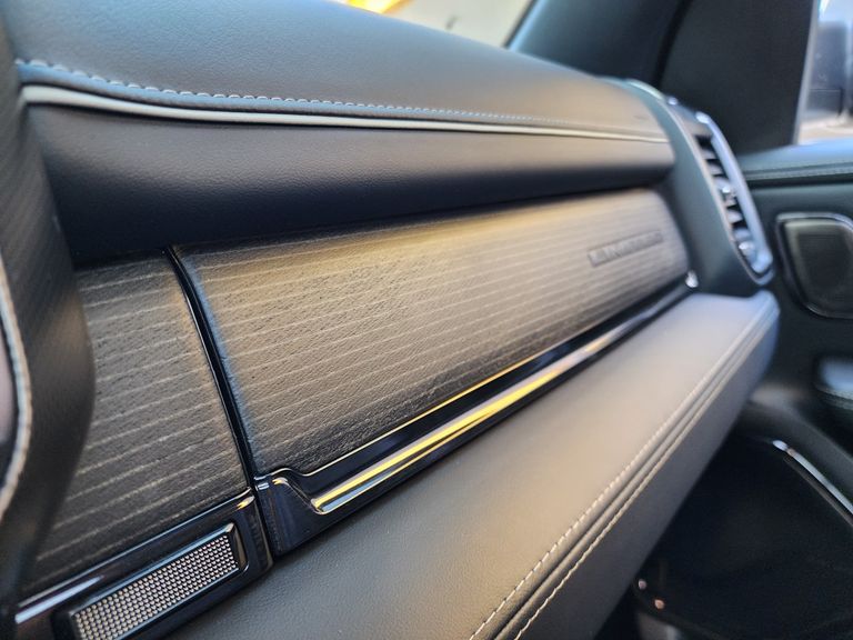 RAM 1500 LIMITED 5.7 CD 4x4 Aut.