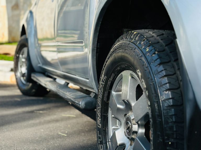 Nissan Frontier SV ATTACK CD 4x2 2.5 TB Diesel