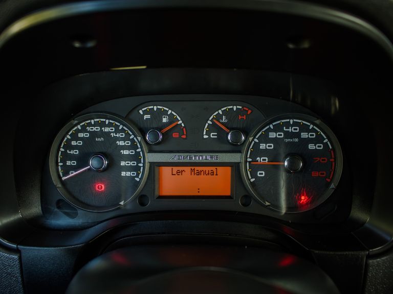 Fiat Strada Adventure1.8/ 1.8 LOCKER Flex CD