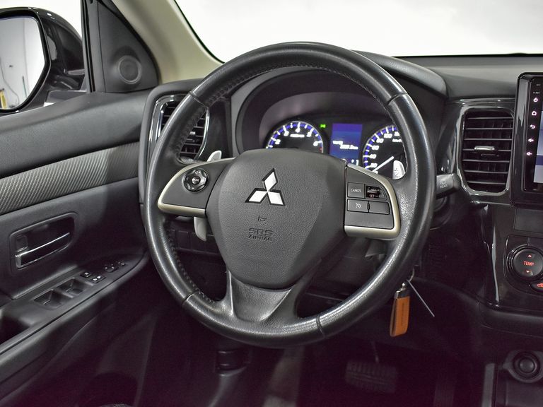 Mitsubishi OUTLANDER 2.0 16V 160cv Aut.