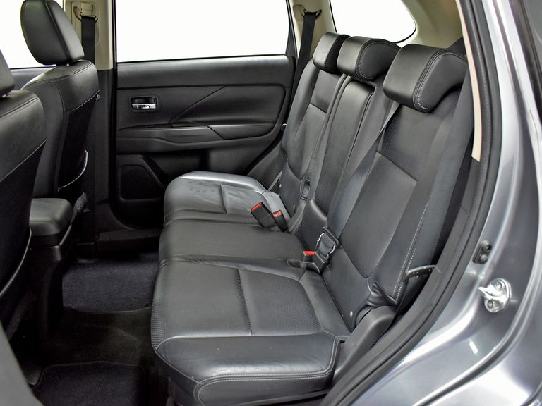 Mitsubishi OUTLANDER 2.0 16V 160cv Aut.