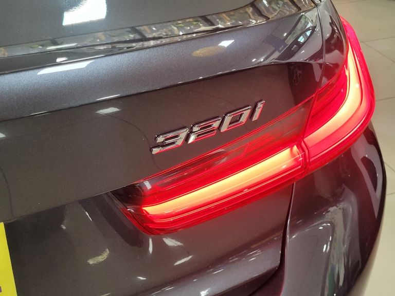 BMW 320iA Modern/Sport TB 2.0/A.Flex/GP 4p