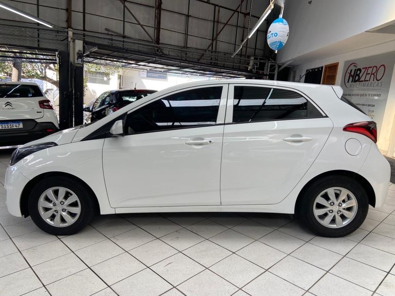 Hyundai HB20 Unique 1.0 Flex 12V Mec.