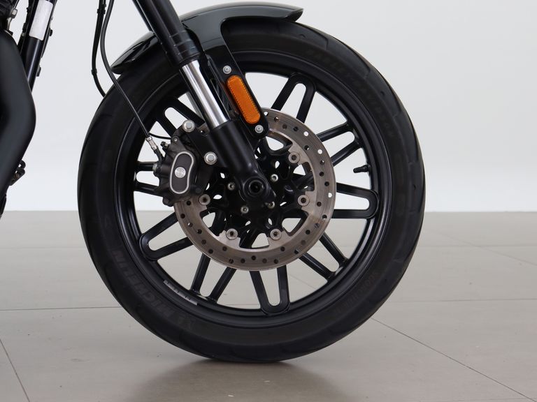 Harley XL 1200 CX ROADSTER