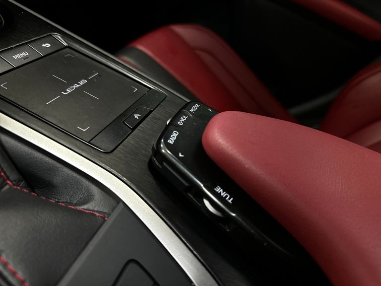 Lexus UX-250h F-Sport 2.0 16V Aut. (Híbrido)