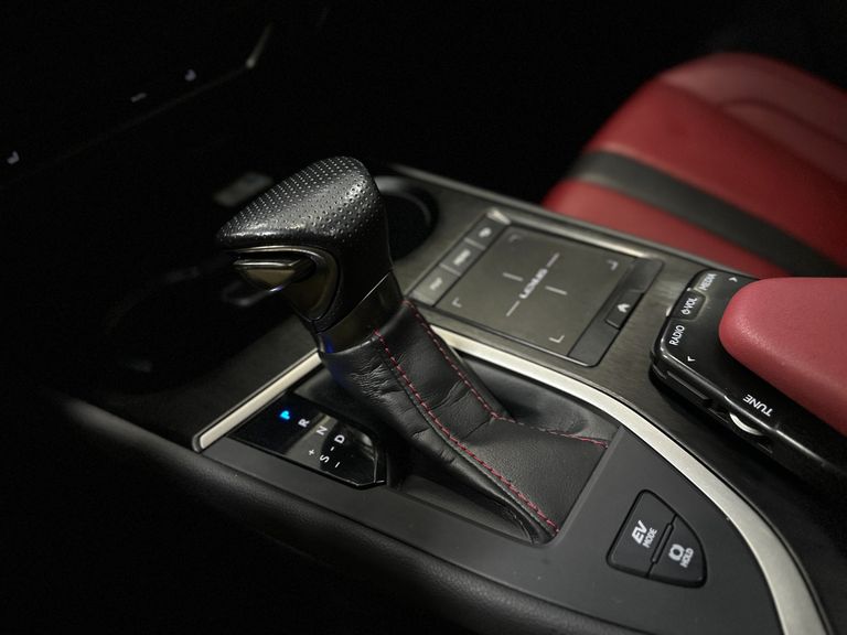 Lexus UX-250h F-Sport 2.0 16V Aut. (Híbrido)