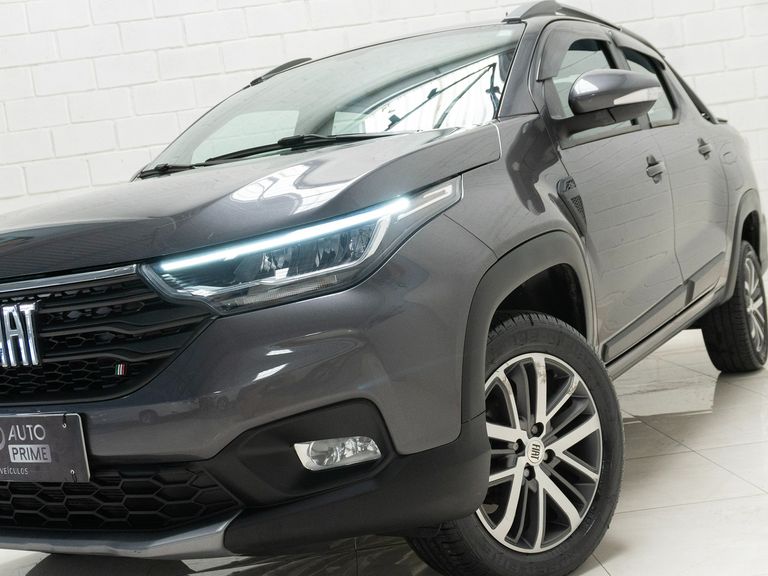 Fiat Strada Volcano 1.3 Flex 8V CD