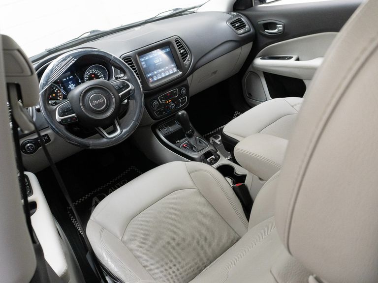 Jeep COMPASS LONGITUDE 2.0 4x2 Flex 16V Aut.