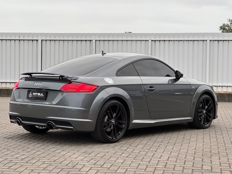 Audi TT 2.0 16v TFSI S-Tronic