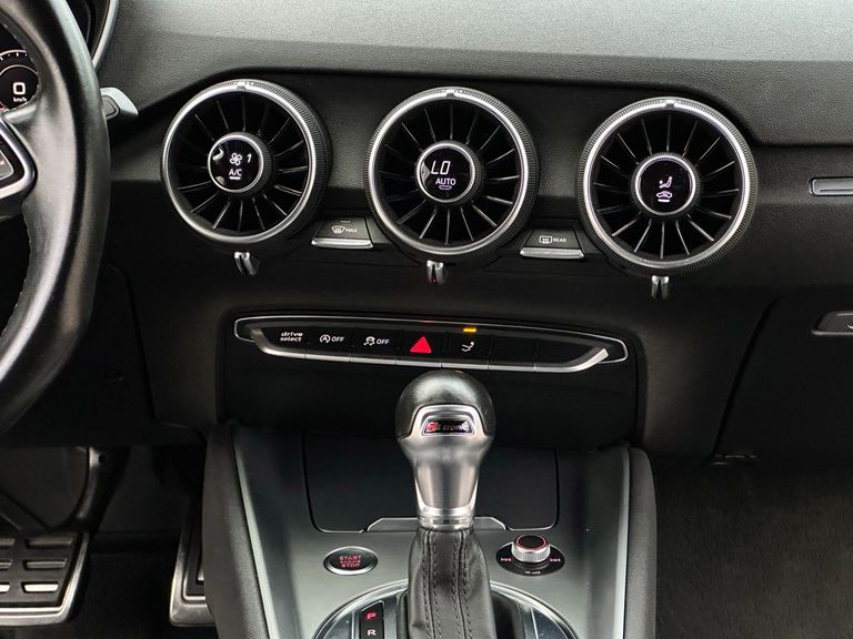Audi TT 2.0 16v TFSI S-Tronic