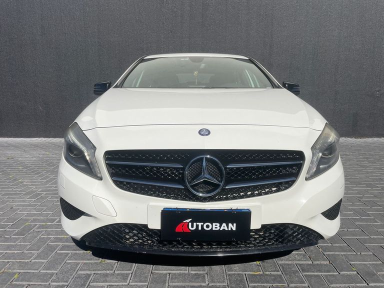 Mercedes Classe A 200 1.6 TB 16V Urban 156cv Aut.