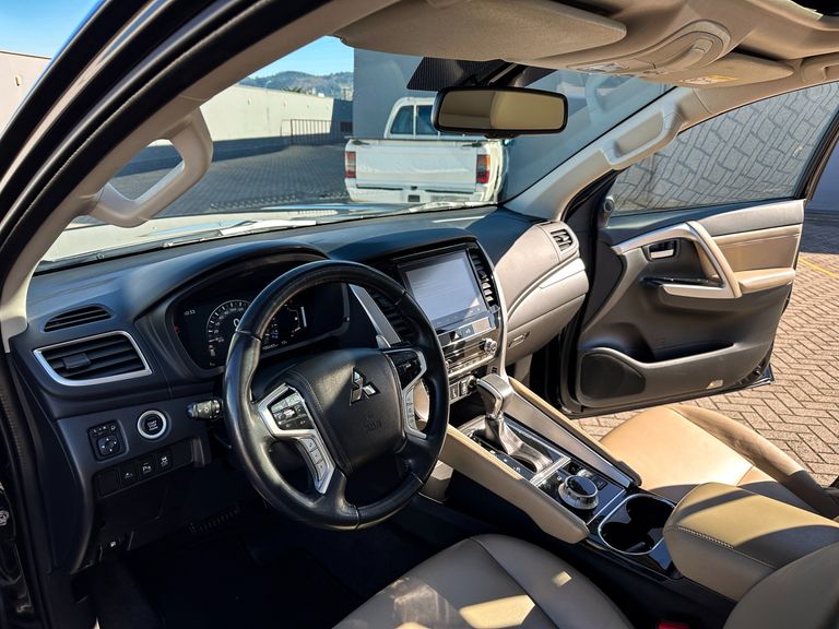 Mitsubishi Pajero Sport HPE-S 2.4  4x4 Diesel Aut.