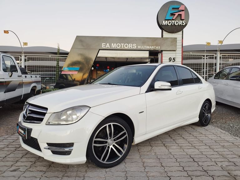 Mercedes C-180 CGI Sport 1.6 TB 16V 156cv Aut.
