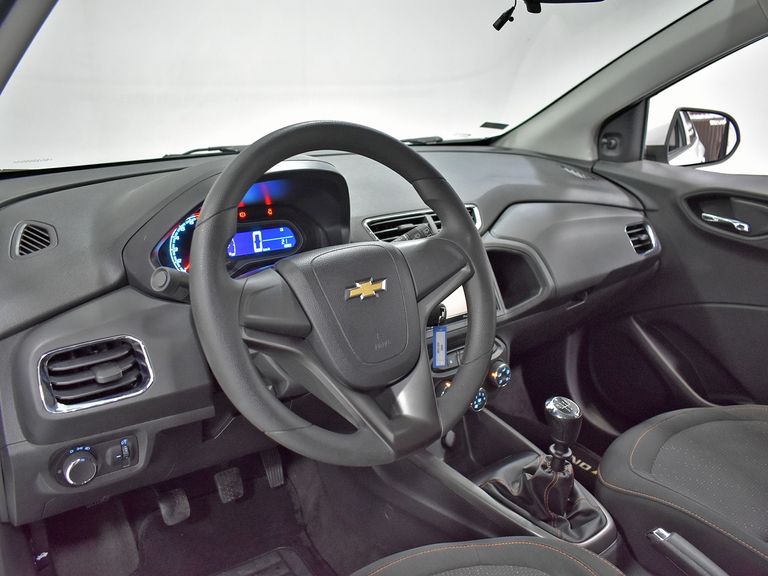 Chevrolet ONIX HATCH LT 1.0 8V FlexPower 5p Mec.