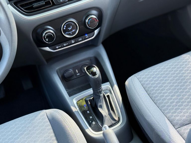 Hyundai HB20S Platinum 1.0 TB Flex 12V Aut.