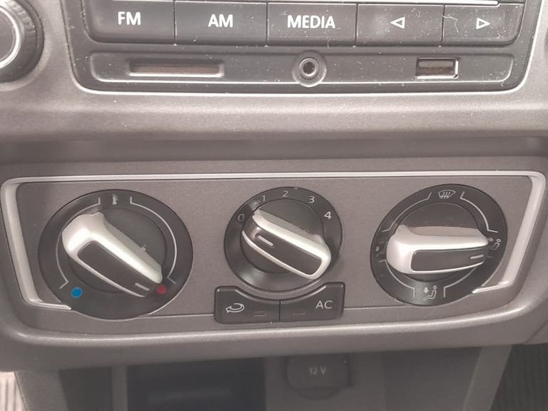 VolksWagen Fox 1.0 Mi Total Flex 8V 5p