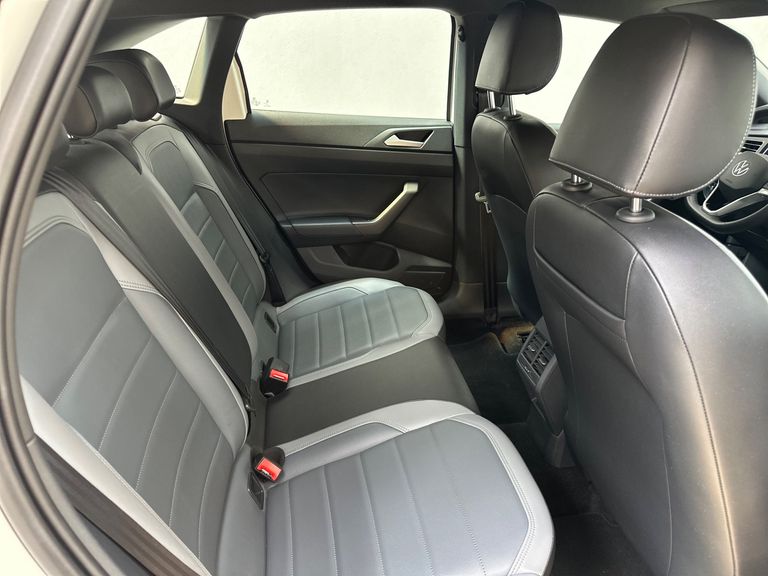 VolksWagen Nivus Highline 1.0 200 TSI Flex Aut.