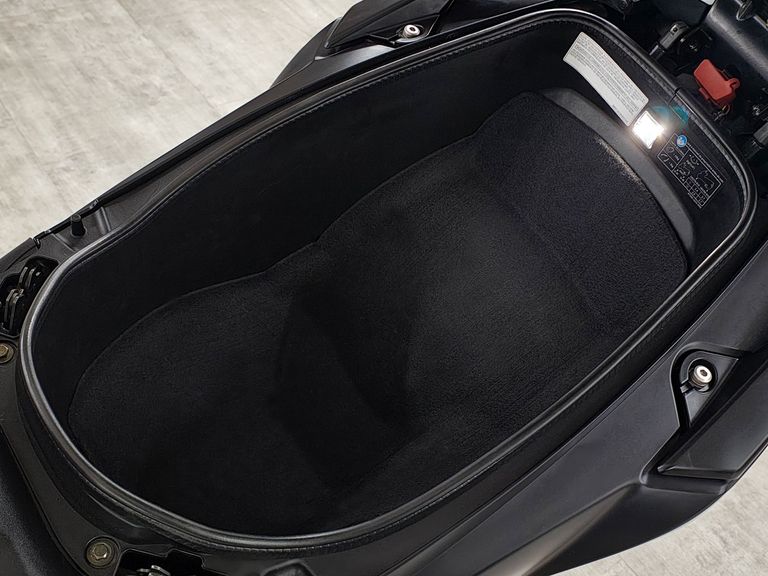 KYMCO AK 550i ABS