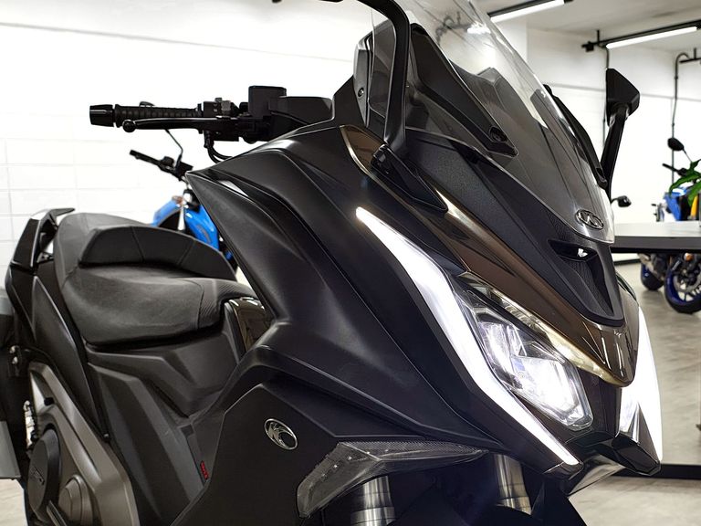 KYMCO AK 550i ABS