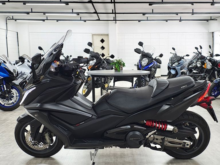 KYMCO AK 550i ABS