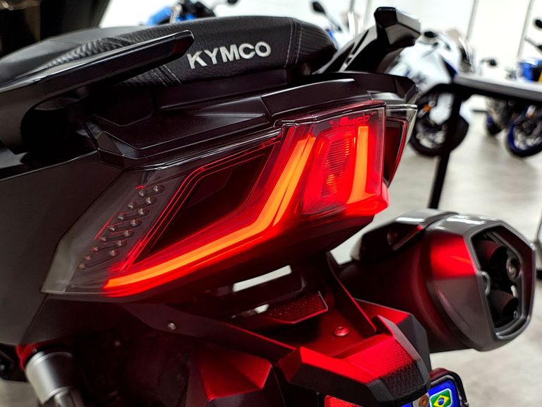 KYMCO AK 550i ABS