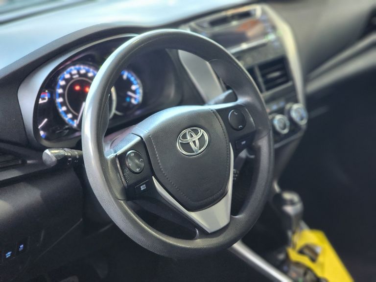 Toyota YARIS XL Sedan 1.5 Flex 16V 4p Aut.